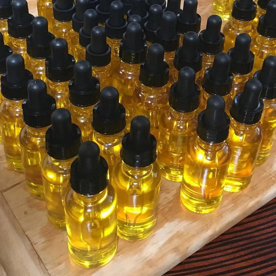 CO2 Extract Oil 1 CO2 Extract Oil